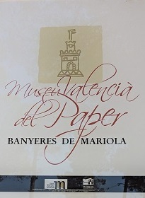 056_Cartel Museo papel